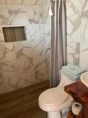 Un baño de Cabañas El Potrero