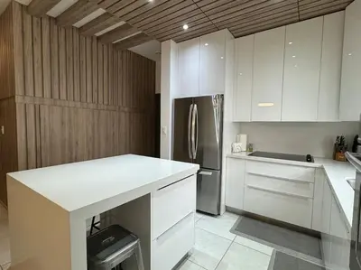 Una cocina o zona de cocina en New home cozy and comfortable!