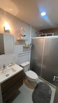 Un baño de Blue Mazatlán