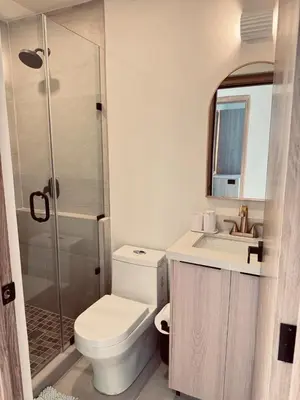 Un baño de 4-102 Frente al mar, 2 recámaras piso 1