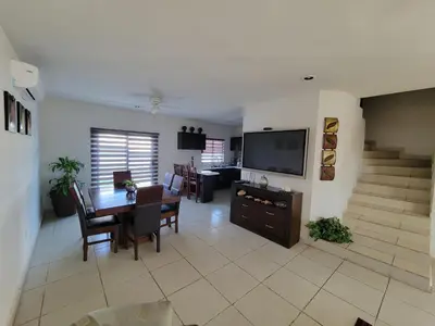 Una televisión o centro de entretenimiento en Casa Cantera - San Carlos