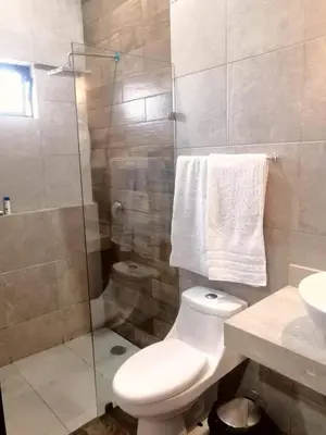 Un baño de Condominio Mar y Arena