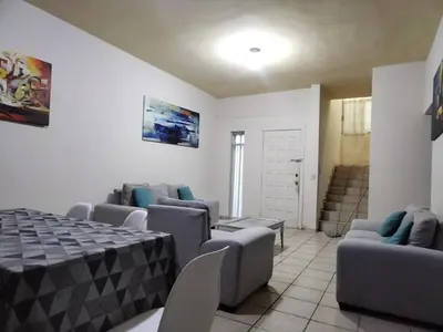 Zona de estar de Excellent big house