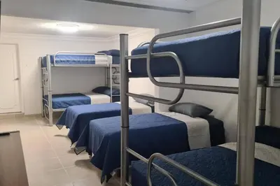 Litera o literas de una habitación en Casa 16 personas 7 cuadras playa