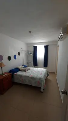 Cama o camas de una habitación en Beach house with private pool and new ac
