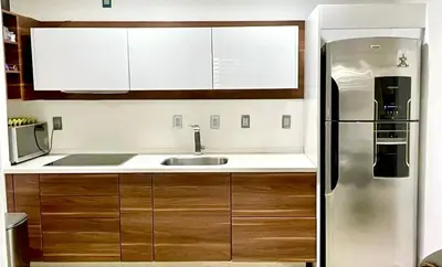Una cocina o zona de cocina en Marina lux condo