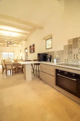 Una cocina o zona de cocina en Pueblo parvada 24
