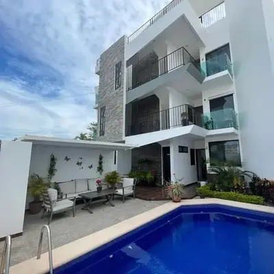 Apartamento en PB con piscina a poca distancia de la playa