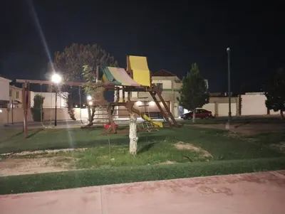 Zona de juegos infantil en executive home, vacation work