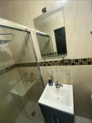 Un baño de Cuarto en renta
