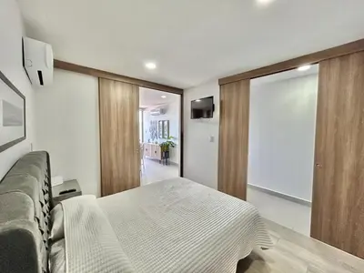 Cama o camas de una habitación en Modern apartment with sea view