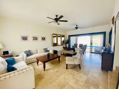 Zona de estar de Casa Relax - Bonita casa con alberca en Parras