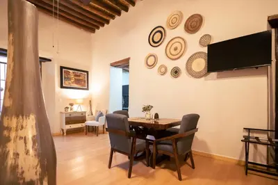 Una televisión o centro de entretenimiento en Moonlight home