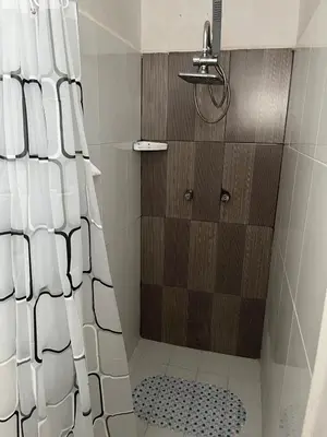 Un baño de Minimalist House Equipped