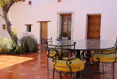 Un patio o zona al aire libre en Casa Orquidea