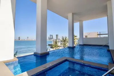 Piscina en o cerca de Departamento frente a la playa los pinitos