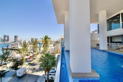 Piscina en o cerca de Departamento frente a la playa los pinitos