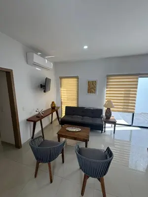 Zona de estar de 2br 1ba Condo 1 block to ocean Condo 1