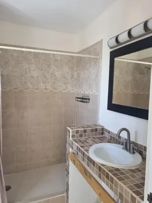 Un baño de casa lourdes