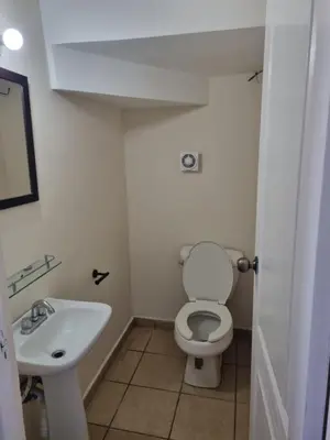 Un baño de casa lourdes