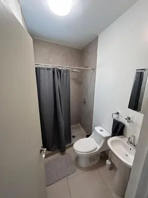 Un baño de 2 minutos del consulado