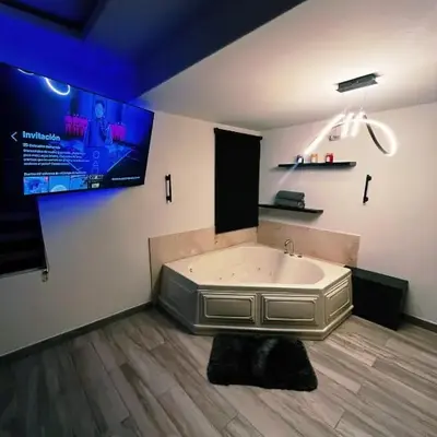 AXEL Suites Diamante Jacuzzi