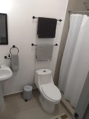 Un baño de Condominio CB