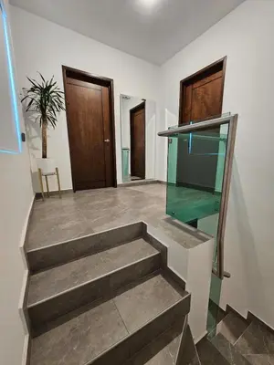 Plano de A2P Preciosa casa con habitación abajo en Acacia Residencial