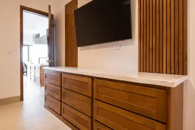 Una televisión o centro de entretenimiento en Casa Marinera