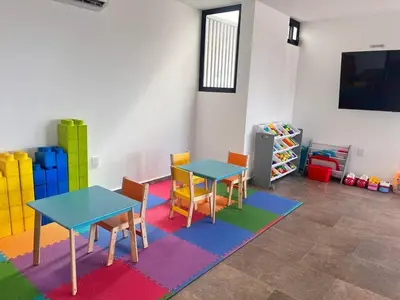 Club infantil en Marina Cerritos Apartment