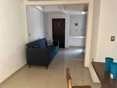 Zona de estar de Casa 2 habitaciones más sofá