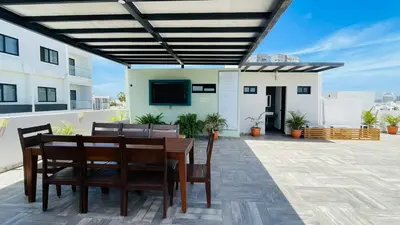 Un balcón o terraza de Mazatlan seaside serenity retreat