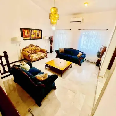 Casa Lomas en Zona Dorada
