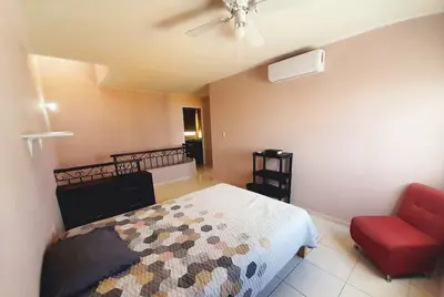 Cama o camas de una habitación en Villa Marina - Luxury Residential - 1 Min Beaches
