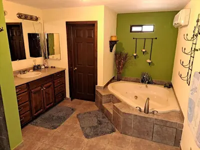 Un baño de Country house with lots of space