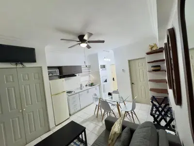 Una cocina o zona de cocina en Costa Bonita Mazatlán Departamento pie de playa Beach Resort