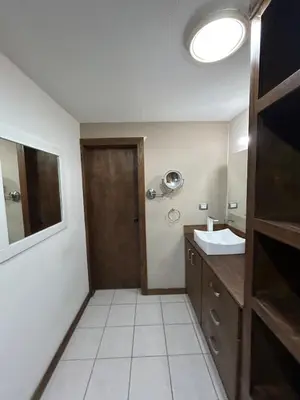 Una cocina o zona de cocina en Beautiful residence 10 minutes from the consulate!