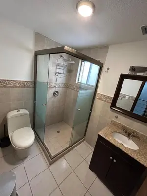Un baño de Beautiful residence 10 minutes from the consulate!