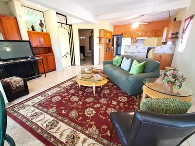 Una cocina o zona de cocina en Villa Hermosa Ocean View 2 Bed