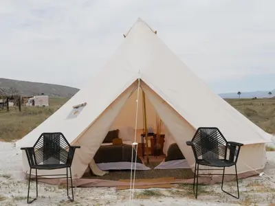 Paisaje cerca de este tented camp