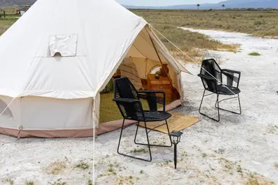 Paisaje cerca de este tented camp