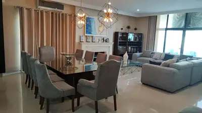 Zona de estar de Casa con alberca pirvada
