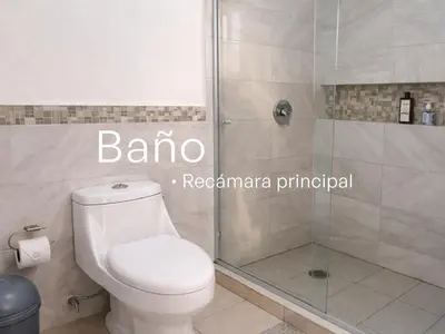 Un baño de Casa Morada