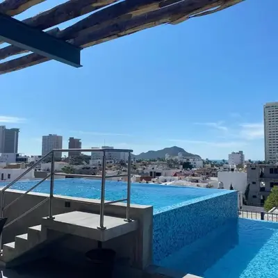 Departamento de lujo con alberca cerca de la playa