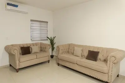 Zona de estar de Casa Rv dorada