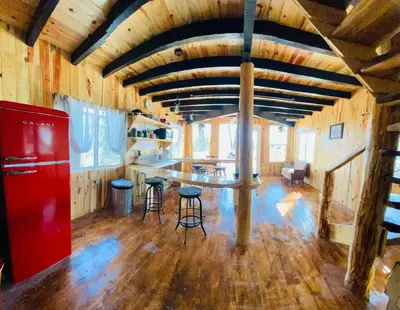 Una cocina o zona de cocina en Kari Hillcabins