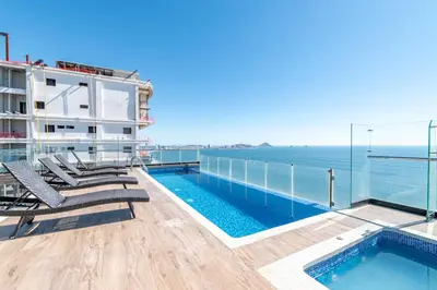 Piscina en o cerca de Ocean View - 2 King Size with Homeoffice Space