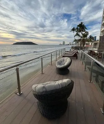 Plano de Pie de playa tramonto beach tower