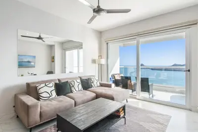 Plano de Beautiful Long stay Unit with Premium Ameneties