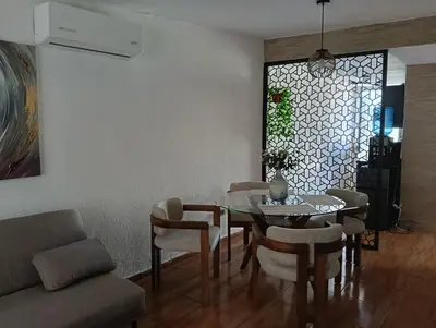 Zona de estar de Casa linda y acogedora, a 3 min Distrito Uno
